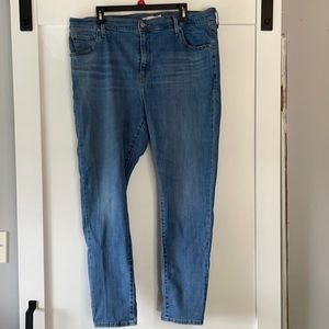 Size 20 skinny Levi’s